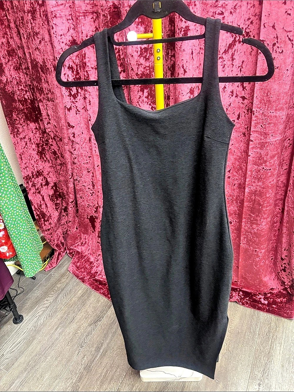 Beyond Yoga Spacedye Icon Midi Dress in Black Size Small
